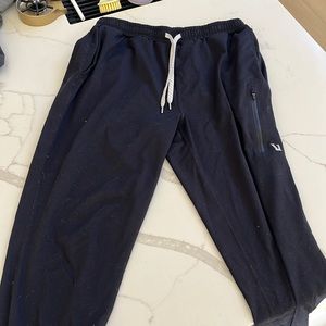 Vuori joggers